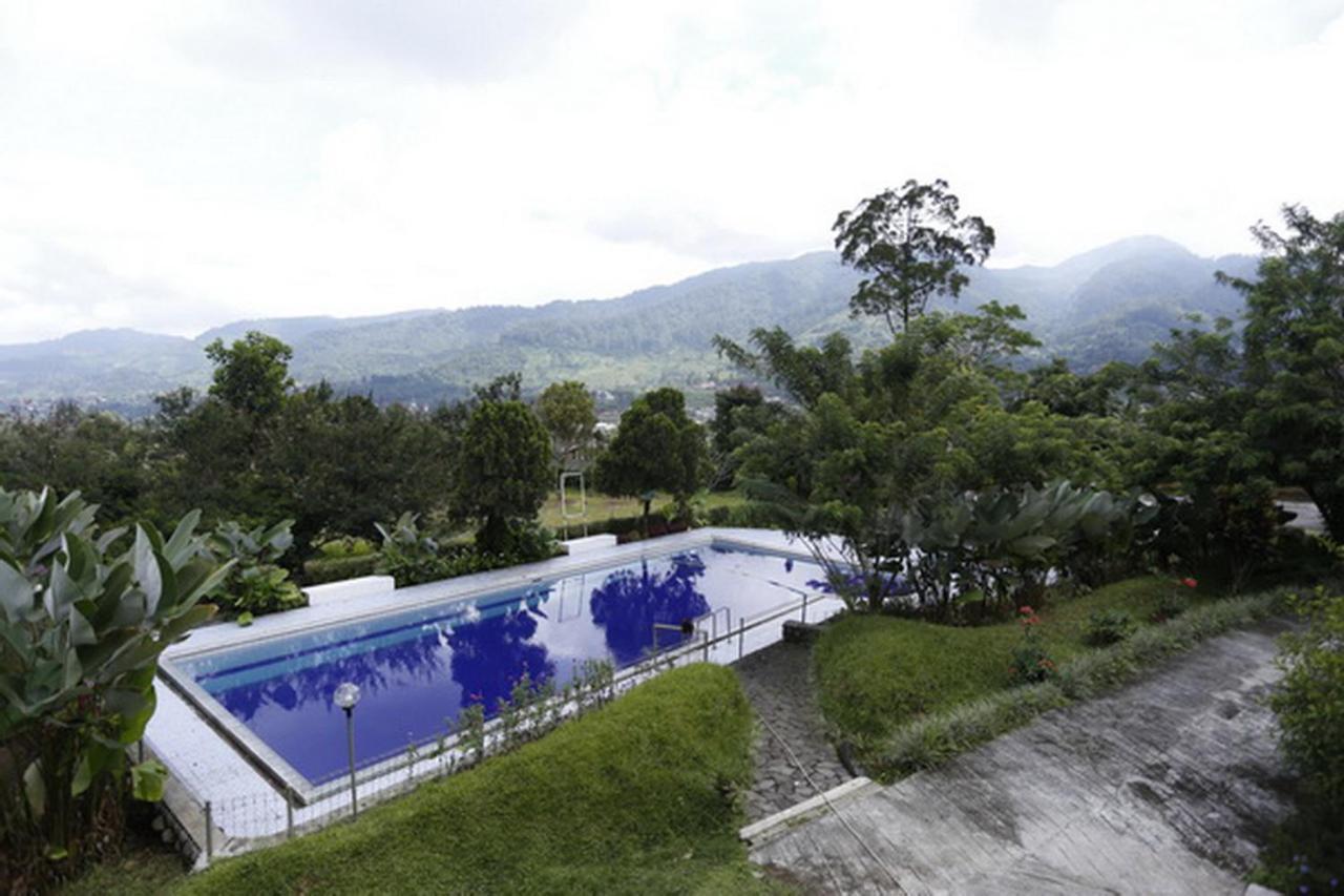 Villa Alam Indah By Anrha Bogor Kültér fotó